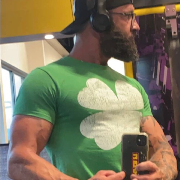 Meet your Posher, Mike - Picture 2 of 14